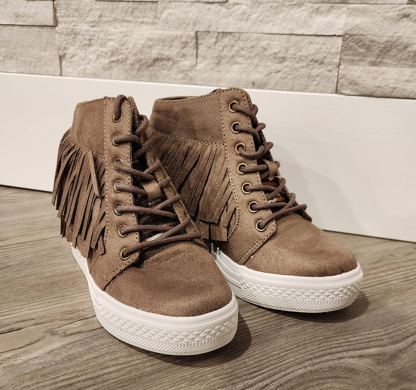 Nicky Wedge Sneaker
