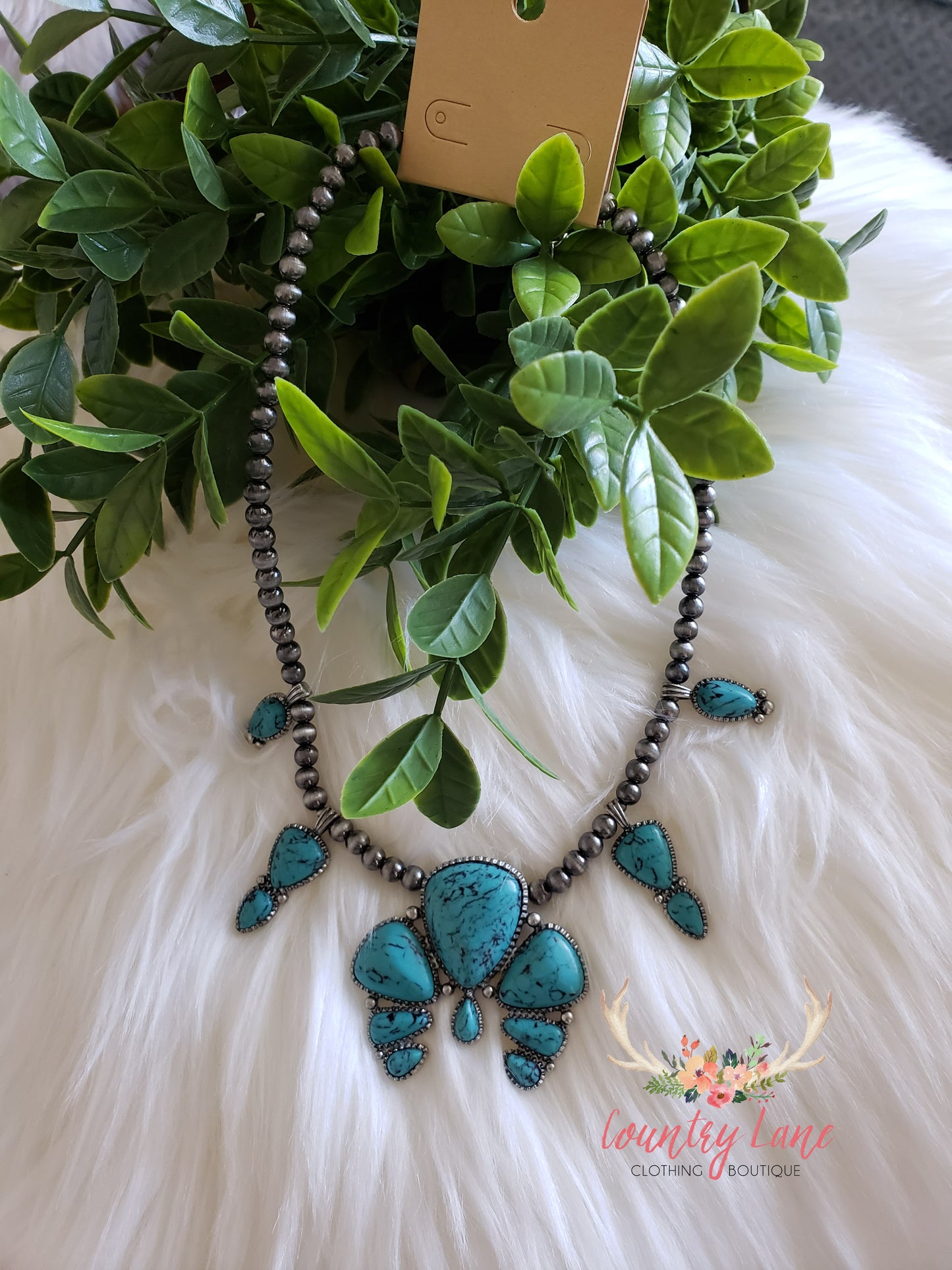 Tula Necklace